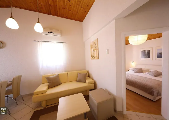 Apartment-gordana 公寓 维尔